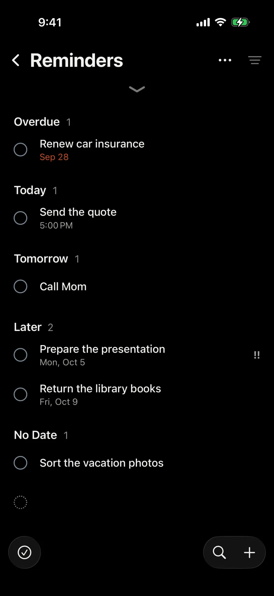Reminders: Send the quote swiped aside, offering Tomorrow, Weekend and Week.